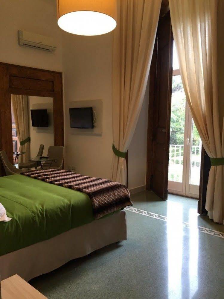 Napoli Milionaria B&B Exterior photo